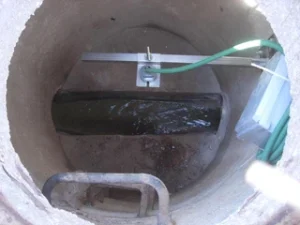 Remote monitoring application scenario, GaugerGSM level sensor used in unattended measurement, remote data transmission and intelligent level management